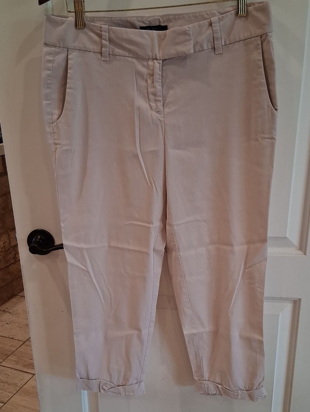 Ann Taylor Vintage Chino Pant Size 8 Cream Color Cuffed Hem